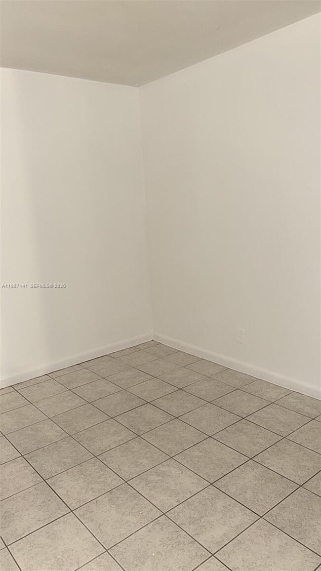 Building Photo - 101 NE 41st St