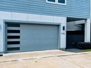 Building Photo - 7726 Jack Oak Ave