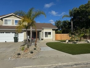 Building Photo - 711 Oak Burl Ln