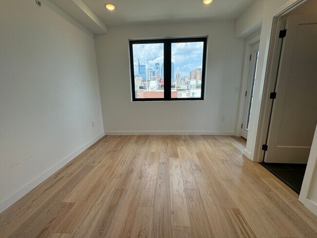 Building Photo - 1623 Christian St