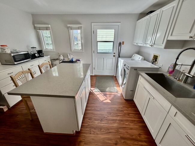 Building Photo - 116 Hanupaoa Pl