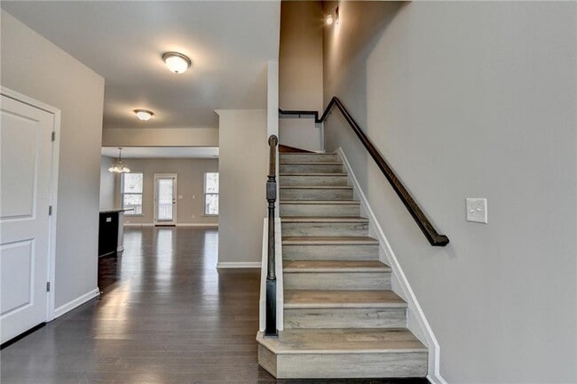 Building Photo - 68 Hardy Water Dr SE