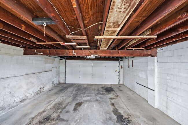 Building Photo - 1130 3rd St