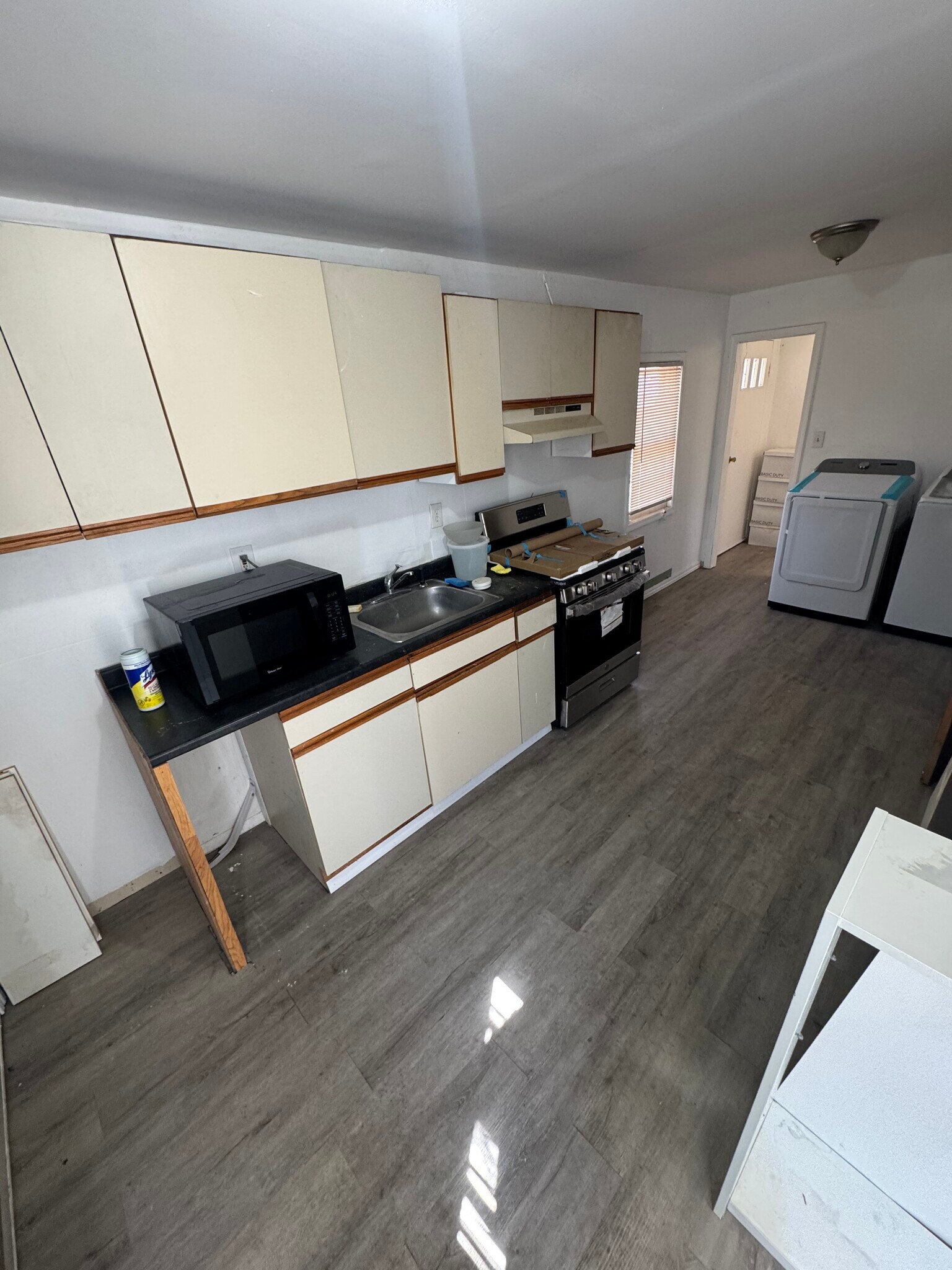 Building Photo - 42 Summit Ave