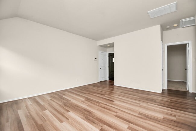 Building Photo - 25634 Royal Catchfly Rd