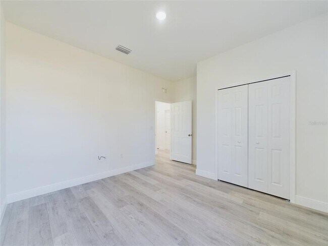 Building Photo - 2627 SW 154th Place Rd