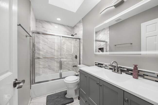 Building Photo - 401 Jason Ln