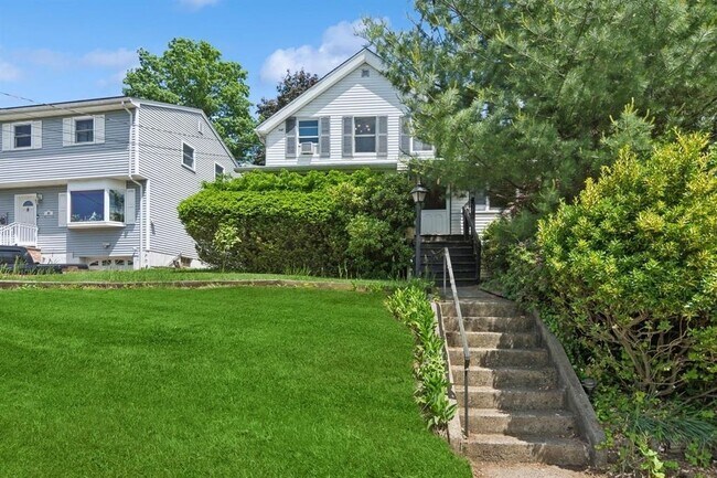 Primary Photo - 16 Hazel Ave