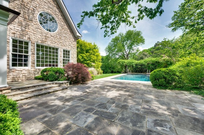Building Photo - A timeless Cape Cod-style estate!