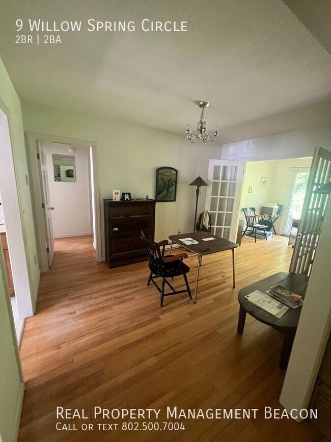 Building Photo - 9 Willow Spring Cir