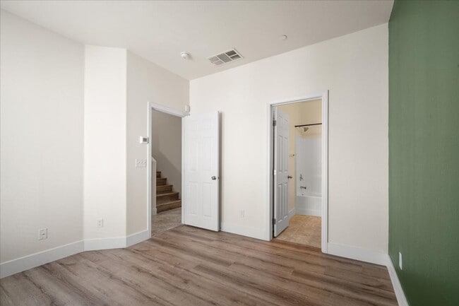Building Photo - 4563 Townwall St