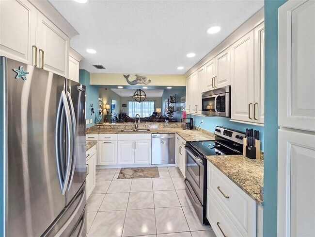 Building Photo - 5749 Avista Dr