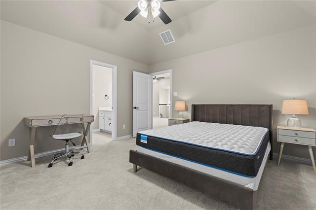 Building Photo - 14892 Hometown Dr