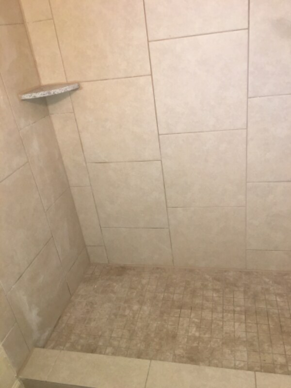 Building Photo - 1410 N Avenue R