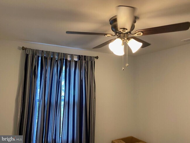 Building Photo - 6227 Dalrymple Rd