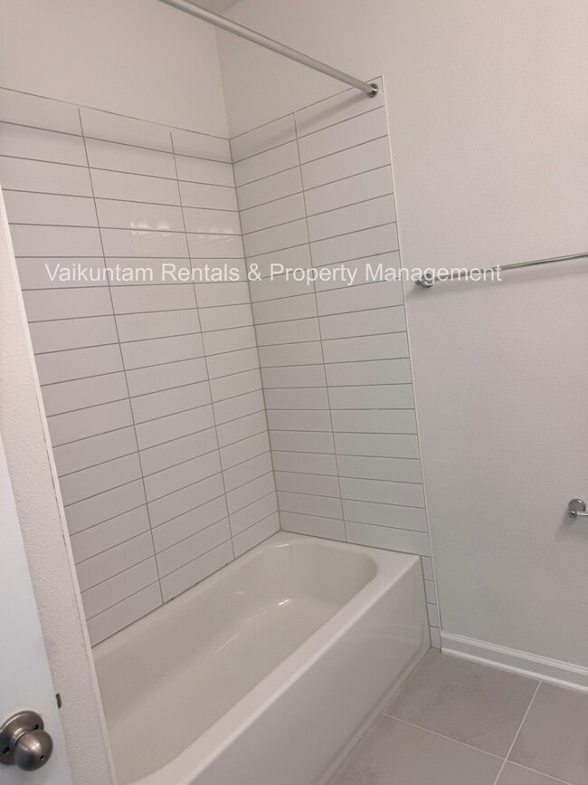 Building Photo - 91 Silver Myrtle Ct