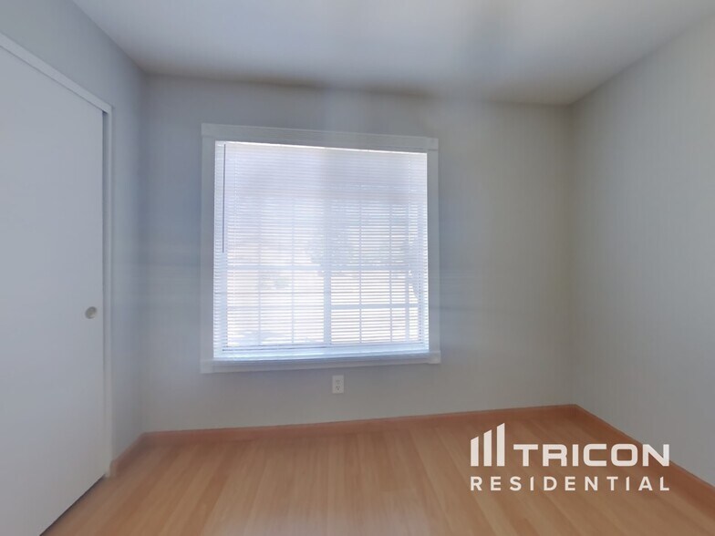 Building Photo - 9027 Warm Springs Cir