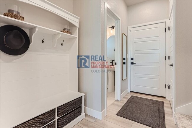 Building Photo - 8375 Holman St