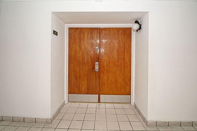Building Photo - 11780 SW 18th St