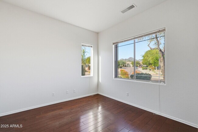 Building Photo - 15707 E Cactus Dr