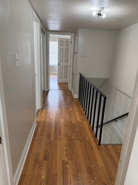 Building Photo - 2509 Giuffrias Ave