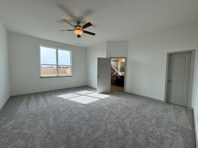 Building Photo - 6910 McGregor Lp