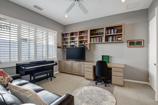 Building Photo - 336 Tomahawk Dr