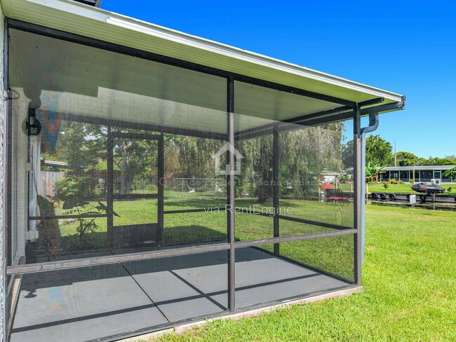 Building Photo - 2705 Gulfstream Rd