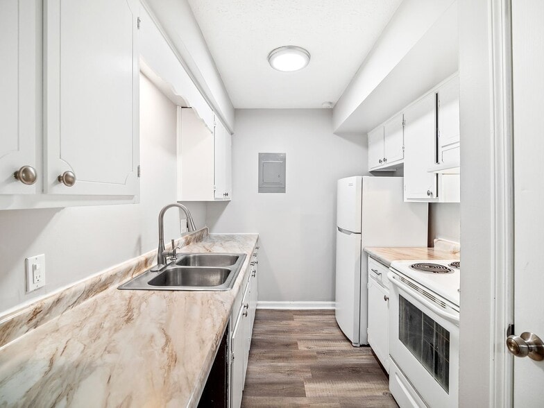 Interior Photo - Grant Street Apartments