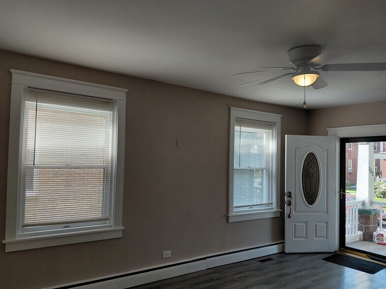 Living room - 163 E Main St