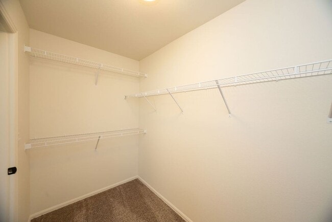 Building Photo - 3bd 2ba -  Ranch-Style Living in Northwest Loveland