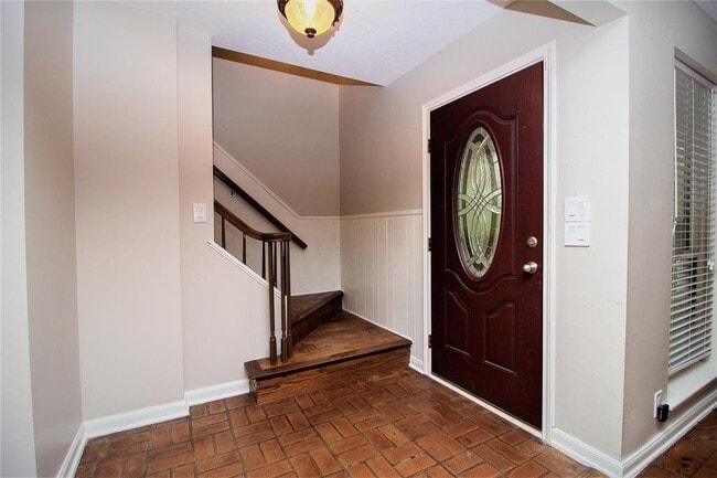 Building Photo - 7 Woody Creek Dr