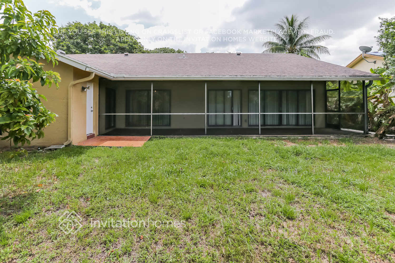 Building Photo - 3914 NW 72nd Dr