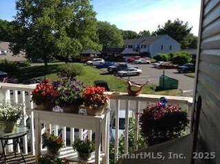 Building Photo - 37 Brookwood Dr