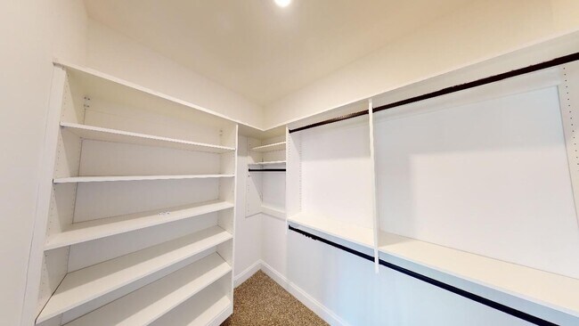 Building Photo - **COMING SOON** BEAUTIFUL-5 Bedroom for Rent!