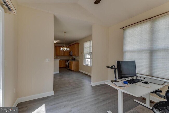 Building Photo - 45921 Altman Ct
