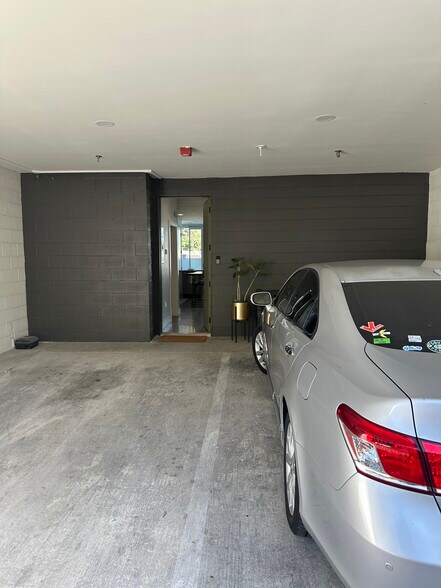 Carport at your front door. - 2906 S 1st St