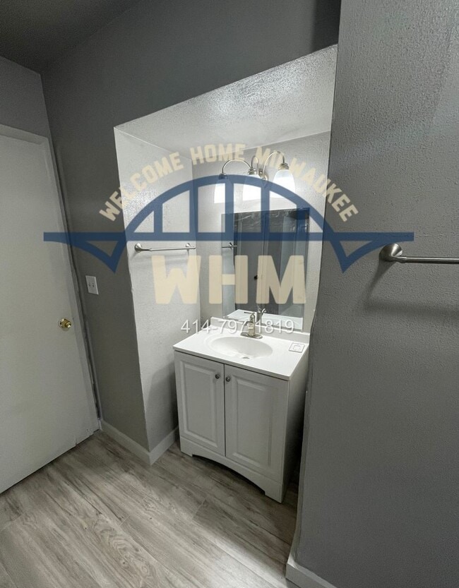 Building Photo - 4054 N 68th St