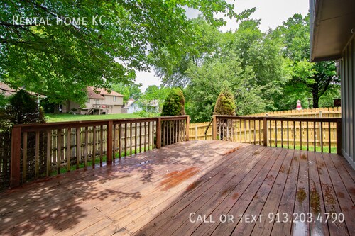 Building Photo - 16200 W 124th Cir