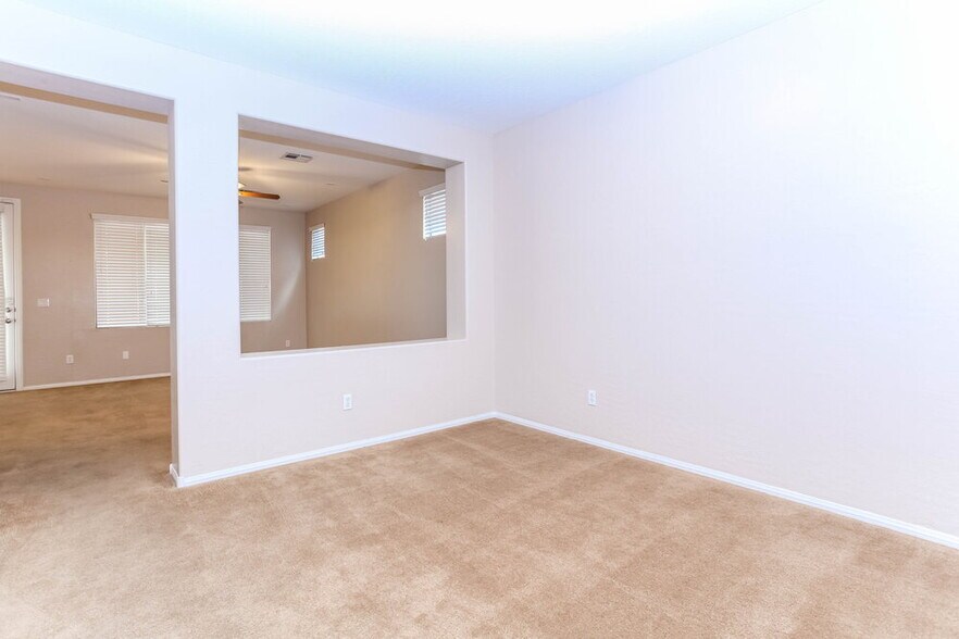 Building Photo - 10436 Scotch Elm Ave