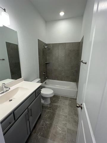Building Photo - 112 Harwood Dr