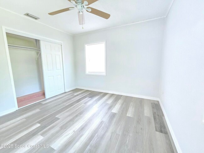 Building Photo - 484 Poinciana Dr