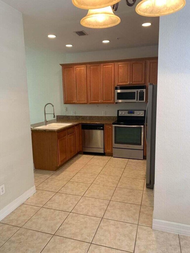 Building Photo - 125 Harbors Way