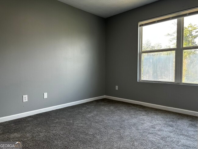 Building Photo - 9302 Fairington Ridge Cir