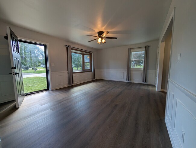 Building Photo - 2535 Sears Rd