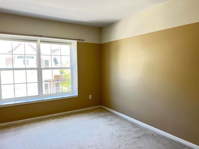Building Photo - 3176 Asher Rd