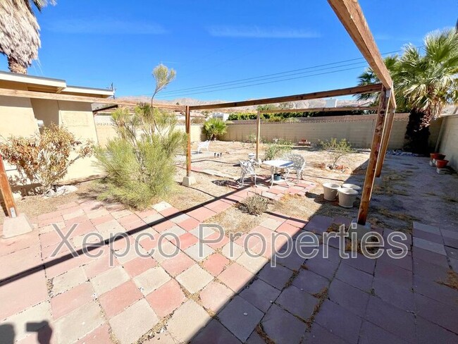 Building Photo - 10730 Cactus Dr