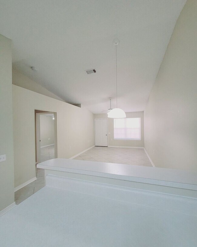 Building Photo - 2468 Spyglass Cir
