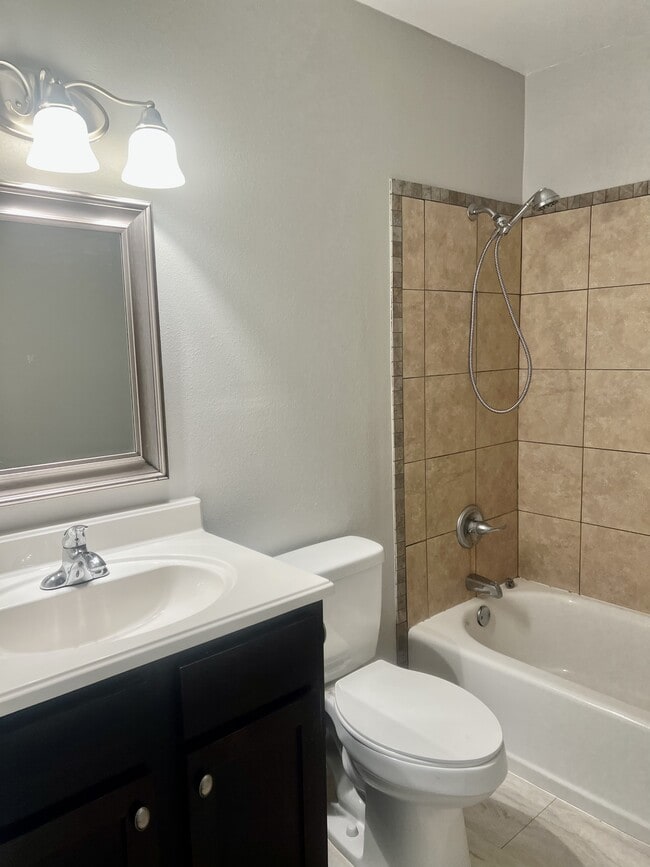 Building Photo - 317 S Seward St