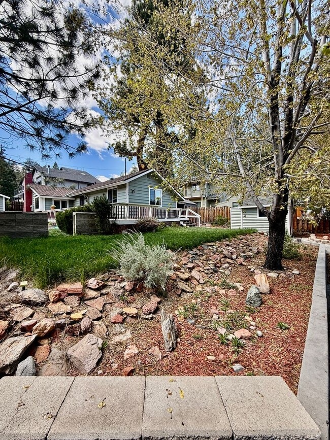 Building Photo - Sunny Slopes Mountain Retreat | Spacious 3BD Home with Large Yard